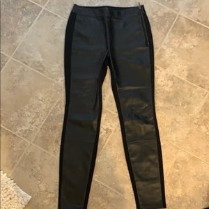 Stunning black leather legging / pants